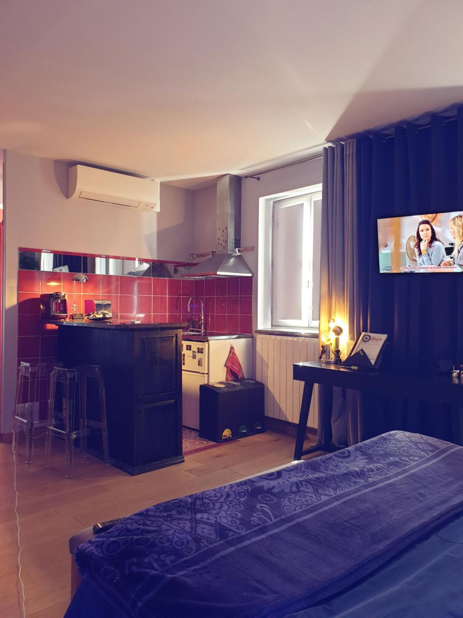 בזייה Studio Non Fumeur 38M2 Calme, Confort, Ascenseur מראה חיצוני תמונה
